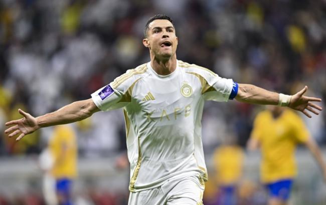 Sylvester: Cristiano Ronaldo có thể cán mốc 1.000 bàn và có thể thi đấu đến năm 45 tuổi