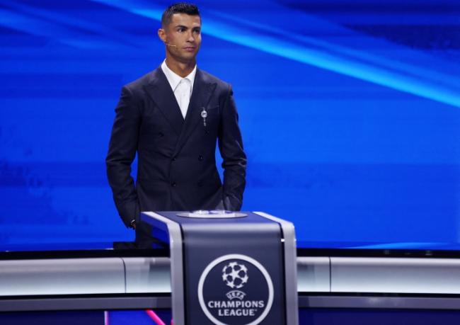 Owen: Cristiano Ronaldo trông giống một huấn luyện viên và có thể dẫn dắt Real Madrid, Manchester United hoặc Bồ Đào Nha