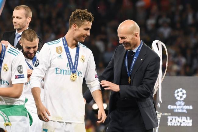 Phóng viên: Cristiano Ronaldo yêu cầu Riyadh thuê Zidane làm huấn luyện viên mới